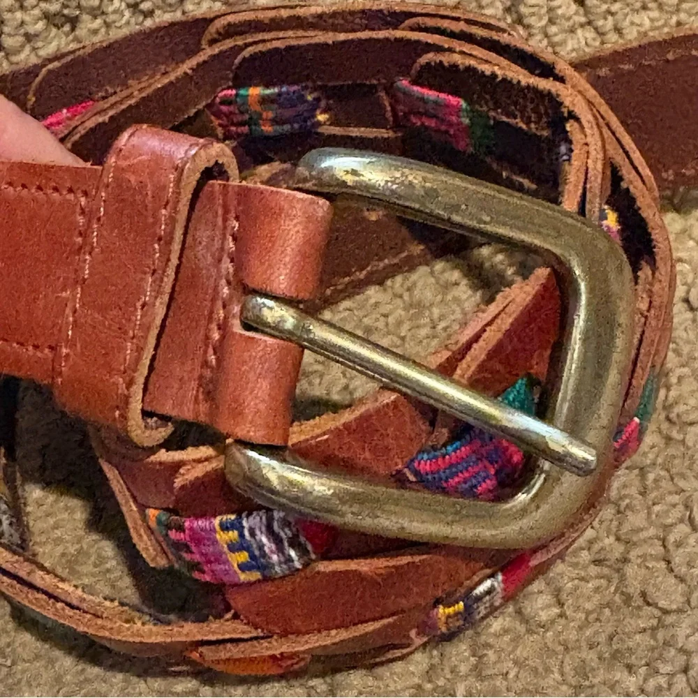 Women’s Colorful Woven Insert Brown Leather Belt Size Medium-Fits Small
